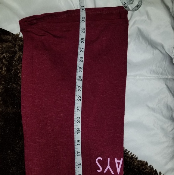 Tunic length holiday top - Picture 3 of 3